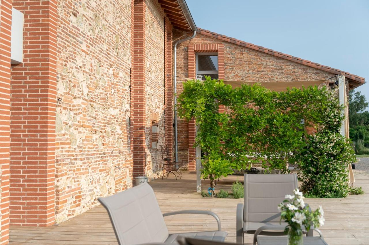 Escons Domaine De Charme Hotel Saint-Sulpice-sur-Leze Exterior photo