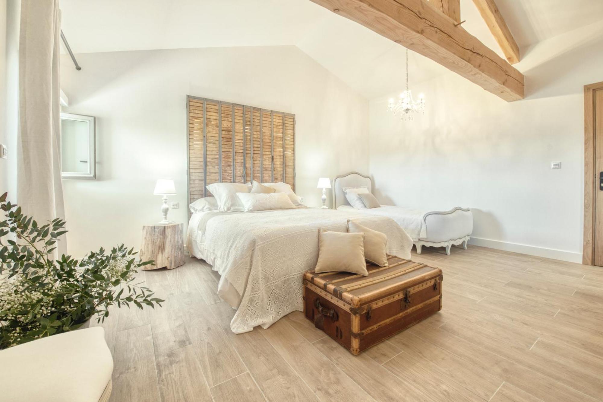Escons Domaine De Charme Hotel Saint-Sulpice-sur-Leze Exterior photo